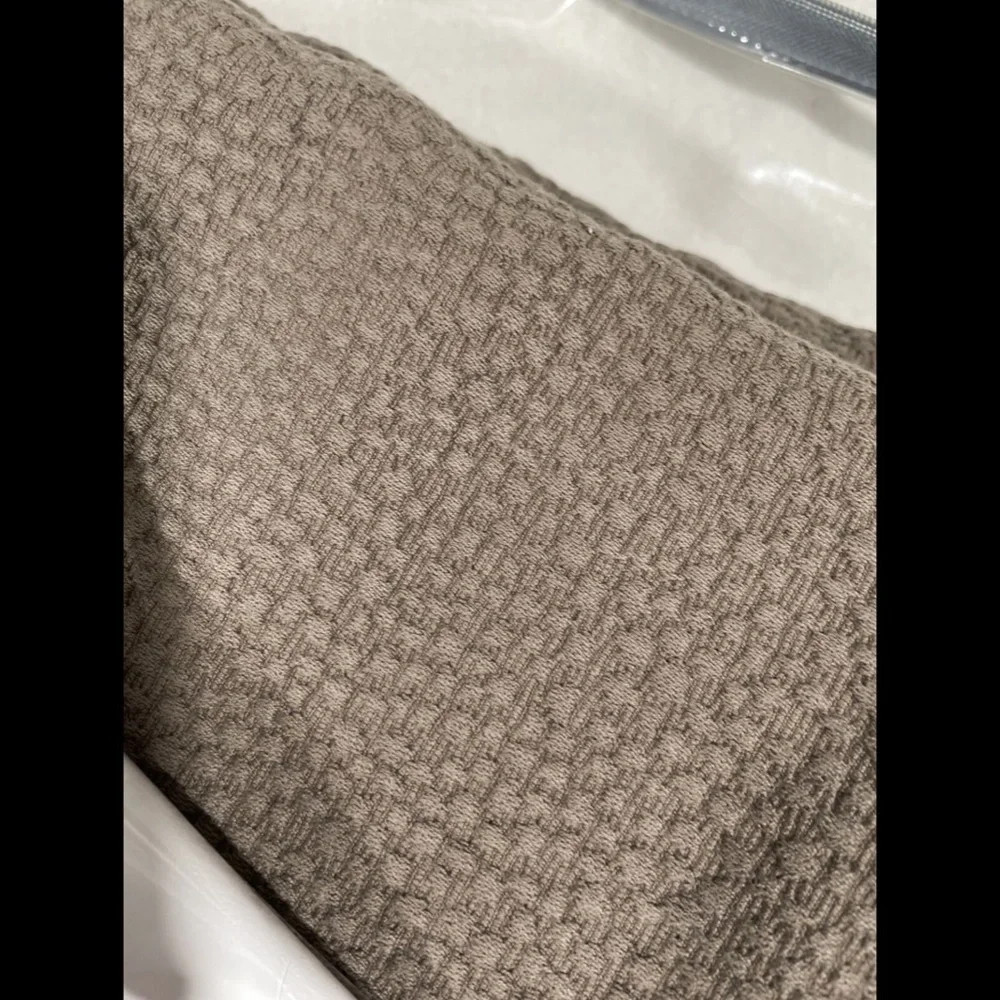 NIB Hotel Collection Como (1)‎ Full/Queen Coverlet Blanket